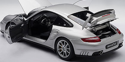 Autoart 77898 Porsche 911 -997- GT2 (2008) Autoart 1:18 Color Gris Plata