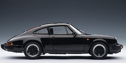 Porsche 911 Carrera (1988) Autoart 1:18 Autoart 78013 