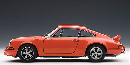 Porsche 911 Carrera RS 2.7 (1973) Autoart 78057 1/18 