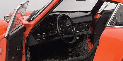 Porsche 911 Carrera RS 2.7 (1973) Autoart 78057 1/18 