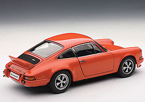 Porsche 911 Carrera RS 2.7 (1973) Autoart 78057 1/18 