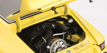 Porsche 911 Carrera RS 2.7 (1973) Autoart 78056 1/18 