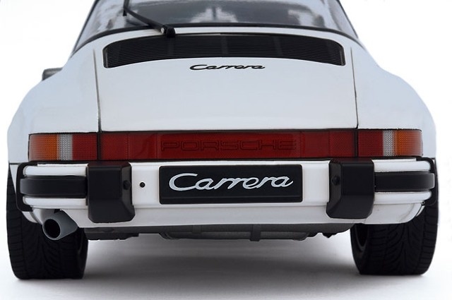 Porsche 911 Carrera Targa 3.2 (1984) Premium ClassiXXs 10201 1/12 