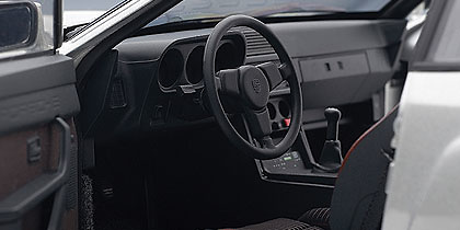 Autoart 78002 Porsche 924 Carrera GT (1980) Autoart 1:18 color Gris Plata Diamante