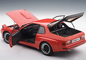 Autoart 78003 Porsche 924 Carrera GT (1980) Autoart 1:18 Color Rojo