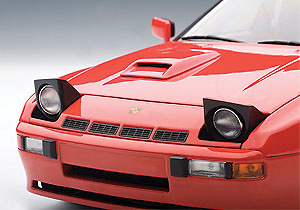 Autoart 78003 Porsche 924 Carrera GT (1980) Autoart 1:18 Color Rojo