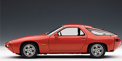 Porsche 928 (1978) Autoart 1/18 Rojo 