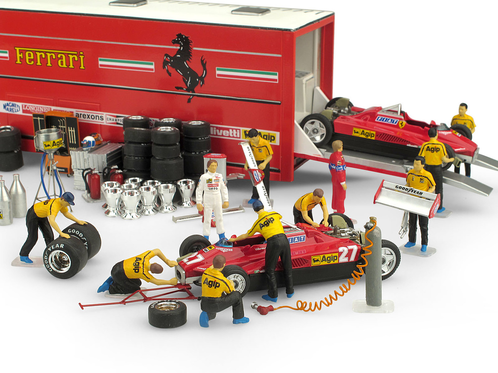 Race Transporter Set Scuderia Ferrari 