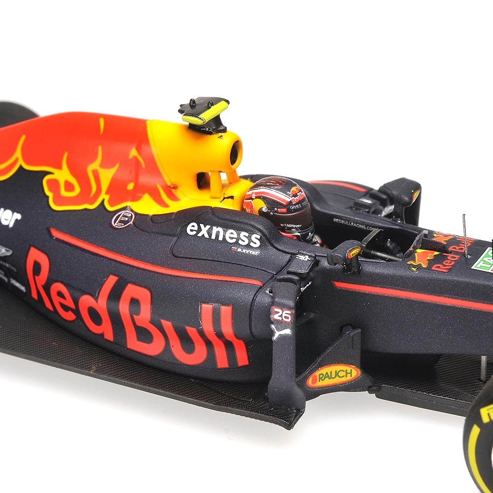 Red Bull RB12 nº 26 Daniil Kvyat (2016) Minichamps 417160026 1:43 