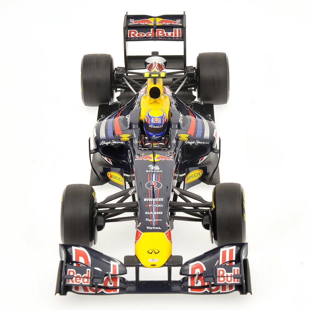 Red Bull RB7 nº 2 Mark Webber (2011) Minichamps 110110002 1/18 
