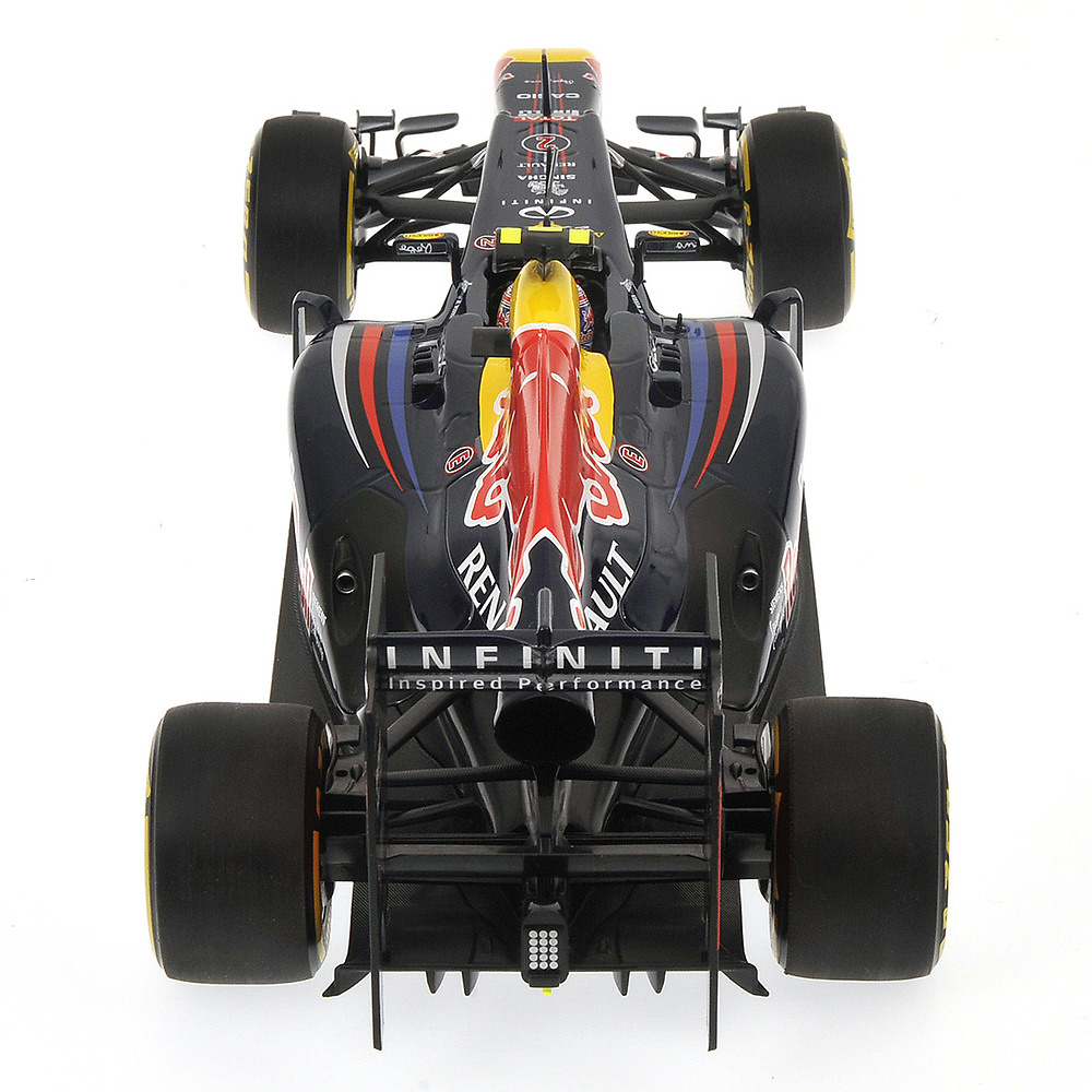 Red Bull RB8 nº 2 Mark Webber (2012) Minichamps 110120002 1:18 