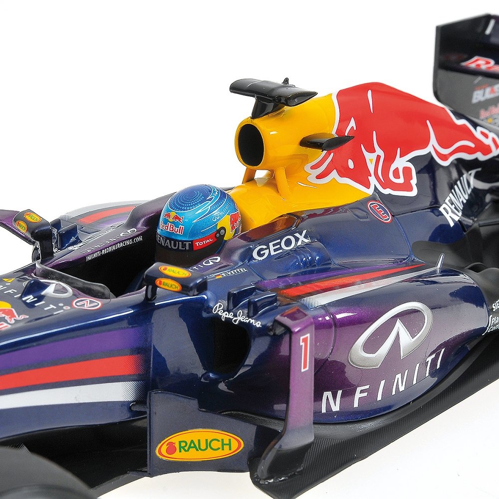 Red Bull RB9 nº 1 Sebastian Vettel (2013) Minichamps 110130001 1:18 