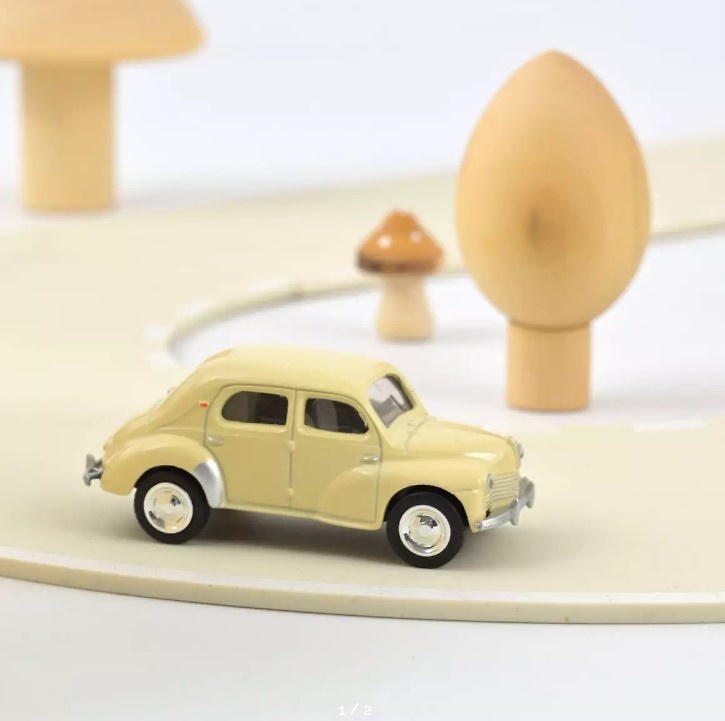 Renault 4CV (1946) Norev 310944 1/54 
