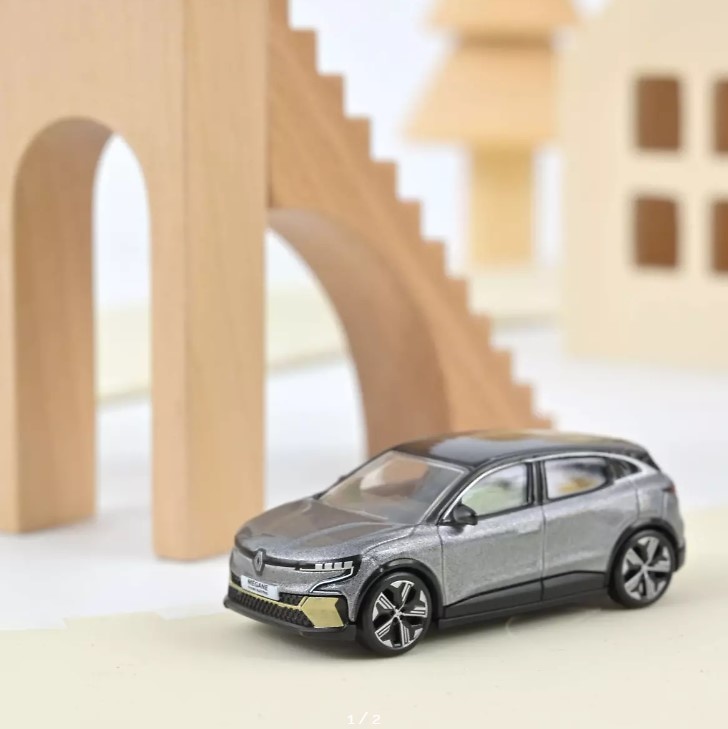 Renault Megane E-Tech 100% Electric (2022) Norev 310929 1/64 