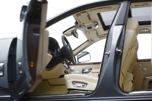 Rolls Royce Ghost (2010) Kyosho 08801 1/18 