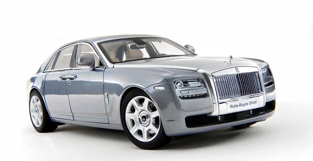 Rolls Royce Ghost (2010) Kyosho 1/18 Gris Plata 