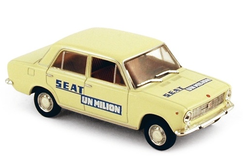 SEAT 124 