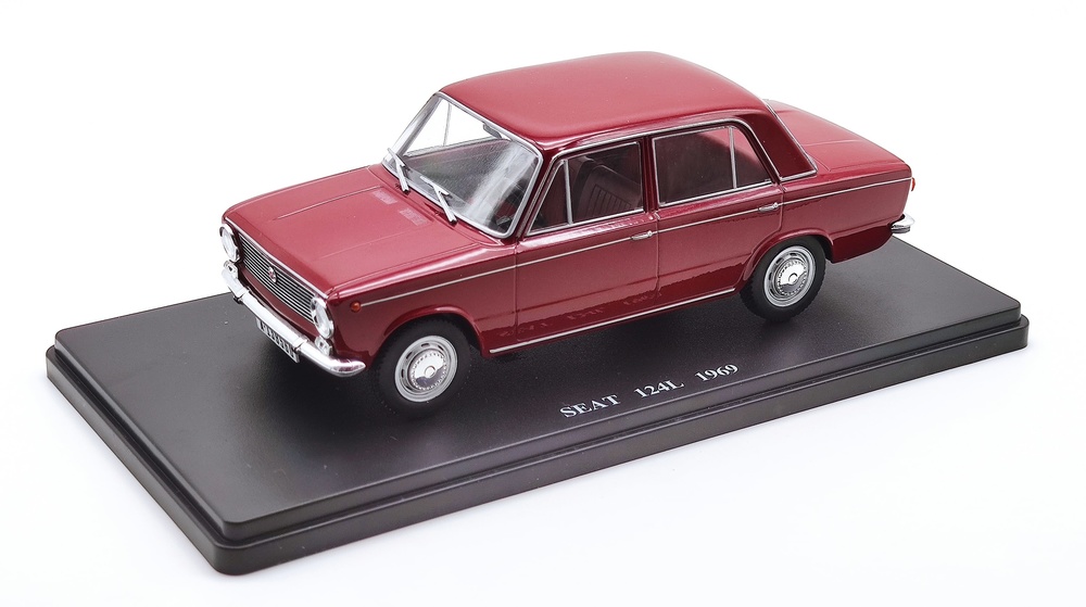 Seat 124 L (1969) Salvat 1/24 