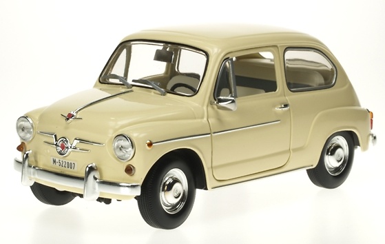 Revell 08849 Seat 600D (1968) Revell 1:18 color beige