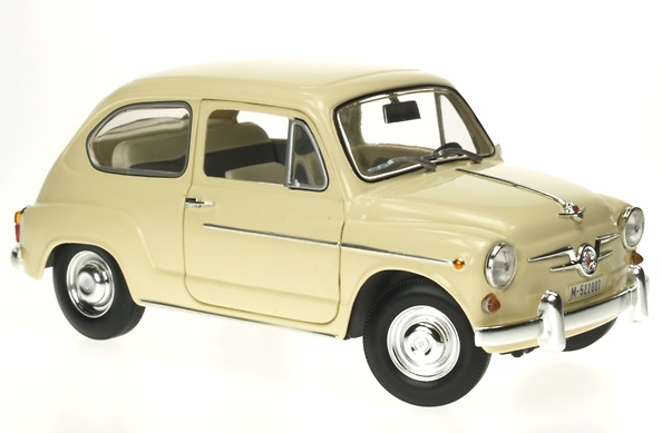 Revell 08849 Seat 600D (1968) Revell 1:18 color beige