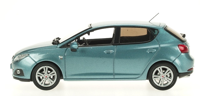 Seat Ibiza 5p. Serie IV (2008) Ixo 1/43 