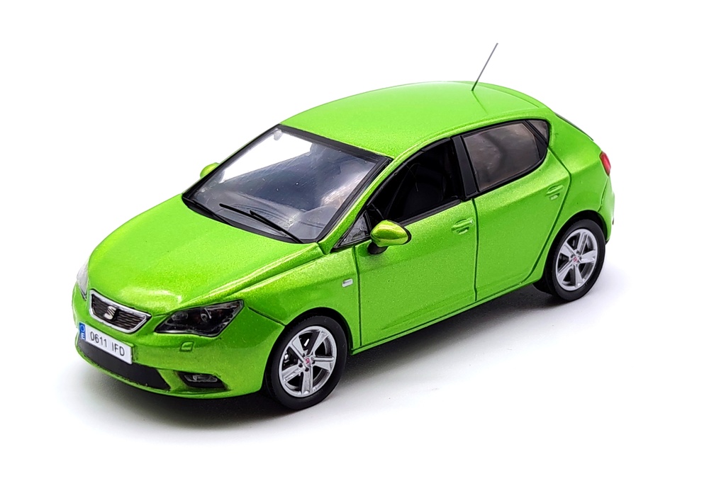 Seat Ibiza 5p. Serie IV (2008) Ixo escala 1/43 Verde Manzana 