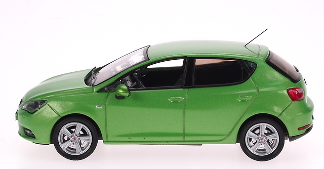 Seat Ibiza Restiling 5 p. (2012) AF 1:43 Verde Lima 