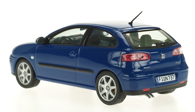 Seat Ibiza Serie III (2002) Ixo 1/43 