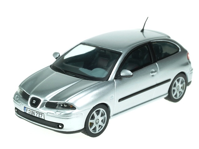 Seat Ibiza Serie III (2002) Ixo 1/43 