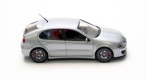 Seat Leon Cupra R Serie 1 (2003) Neo 43818 1/43 