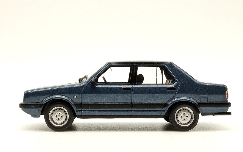 Seat Malaga GLX (1986) Altaya NQ8018 1/43 