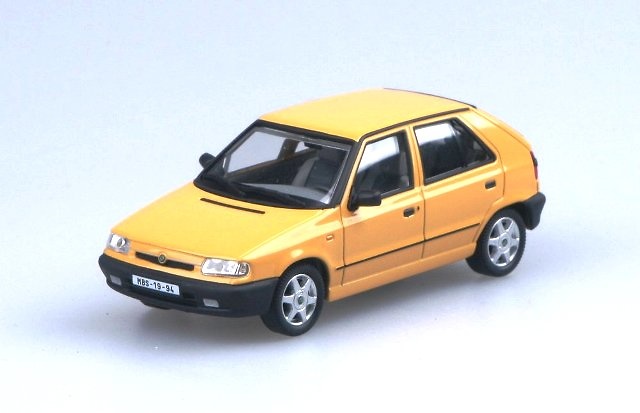 Skoda Felicia 1.3 GLXi (1994) Abrex 1/43 Amarillo Pastel 
