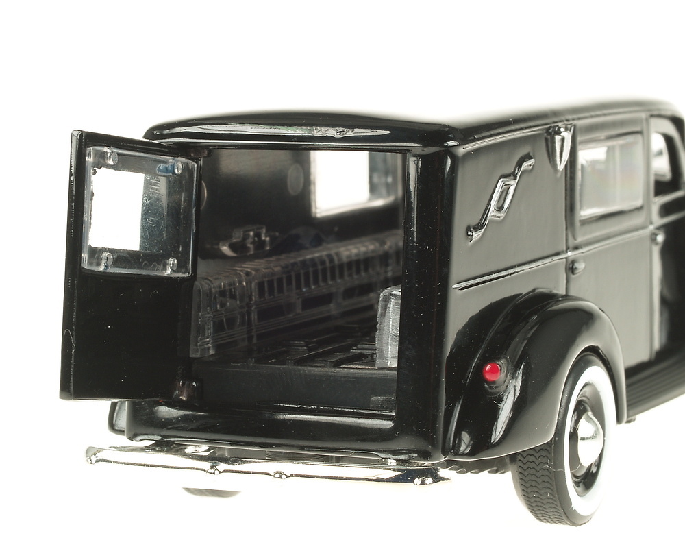 Phoenix 18370 Studebaker Hearse Superior (1937) Phoenix 1/43