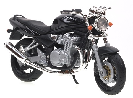 Suzuki Bandit N Solido 84013 1/18 