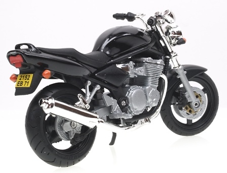 Suzuki Bandit N Solido 84013 1/18 