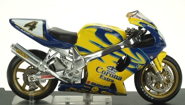 Suzuki GSX 750 nº 4 Pierfrancesco Chili (2001) Altaya 702991 1/24 