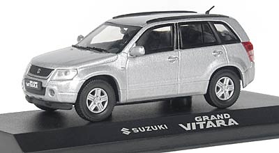 Suzuki Grand Vitara (2005) Rietze 1/43 Gris Plata 