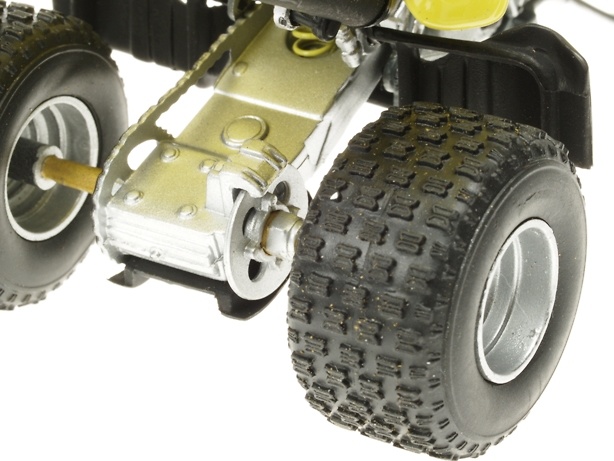 Suzuki LTZ 400 Quad Solido 1/18 