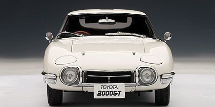 Toyota 2000 GT Coupé (1967) Autoart 78444 1/18 Toyota 2000 GT Coupé (1967) Autoart 1:18 color blanco