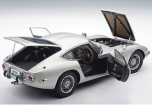 Toyota 2000 GT Coupé (1967) Autoart 78748 1:18 