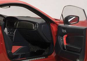 Toyota GT86 (2012) Autoart 78774 1:18 