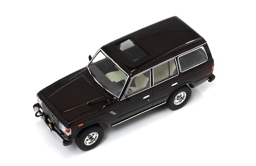 Toyota Land Cruiser (1982) Premium X 1:43 Marrón Oscuro Metalizado 
