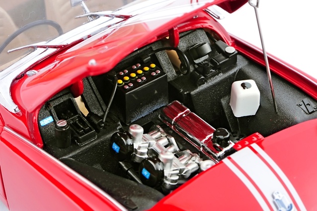 Triumph TR3A (1957) Kyosho 08032 1/18 