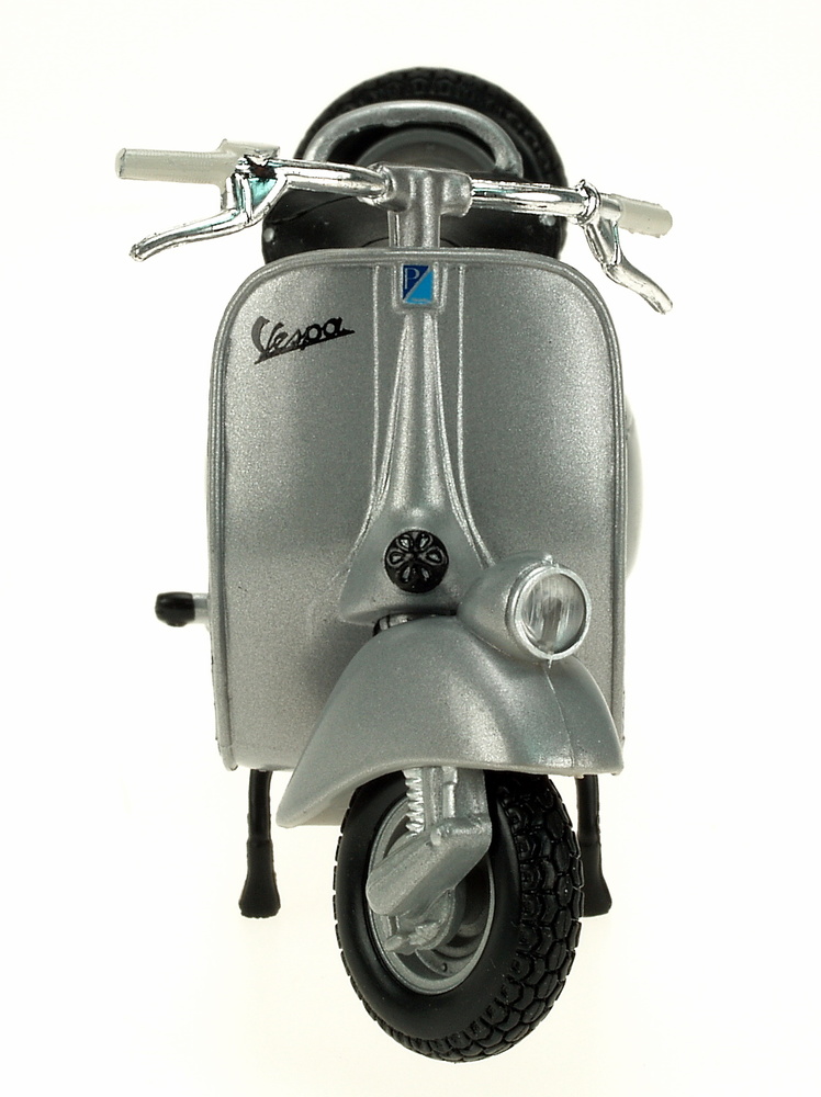 Vespa 125 (1953) Fabbri 1/18 