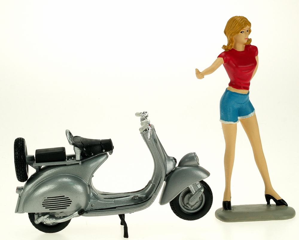 Vespa 125 (1953) Fabbri 1/18 