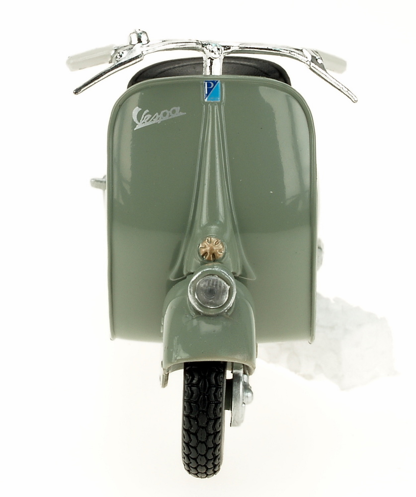 Vespa 98 (1946) Fabbri 1/18 