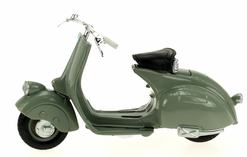 Vespa 98 (1946) Fabbri 1/18 