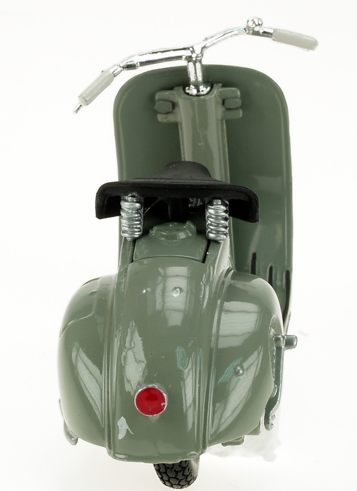 Vespa 98 (1946) Fabbri 1/18 