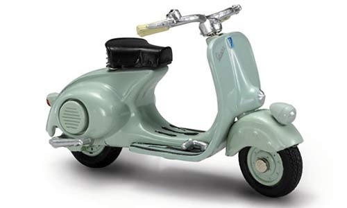 Vespa 98 (1946) New Ray 06043 1/32 