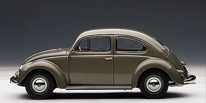 Volkswagen Escarabajo Limousine (1955) Autoart 1/18 Plata Polar 
